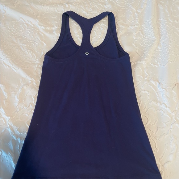 Lululemon Razorback Top - Picture 2 of 4